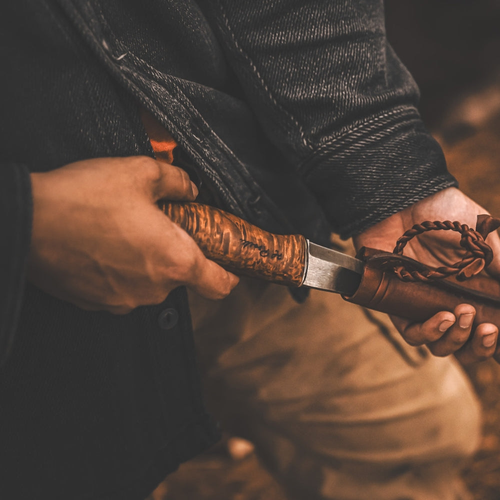 Hunting Knives | Tradition, Tips & Craftsmanship | Roselli Finland